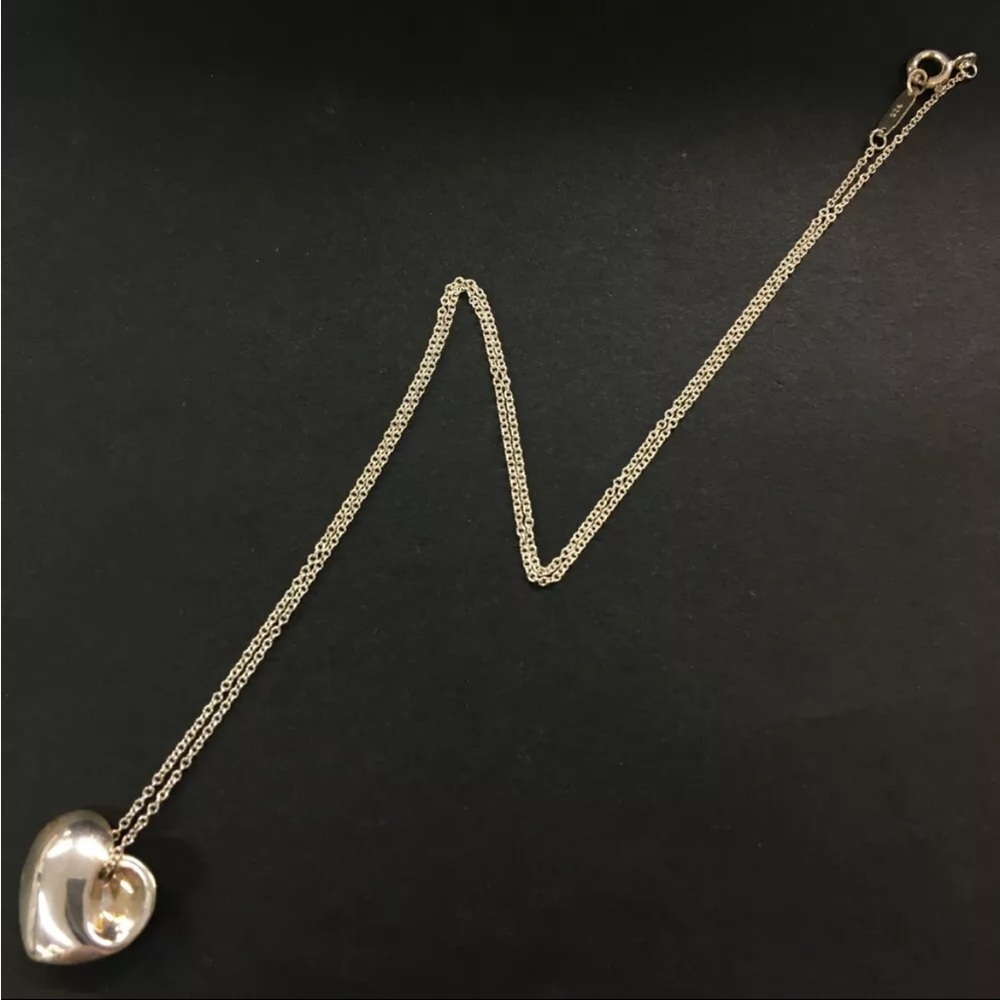 Tiffany & Co. whole Silver Heart Necklace